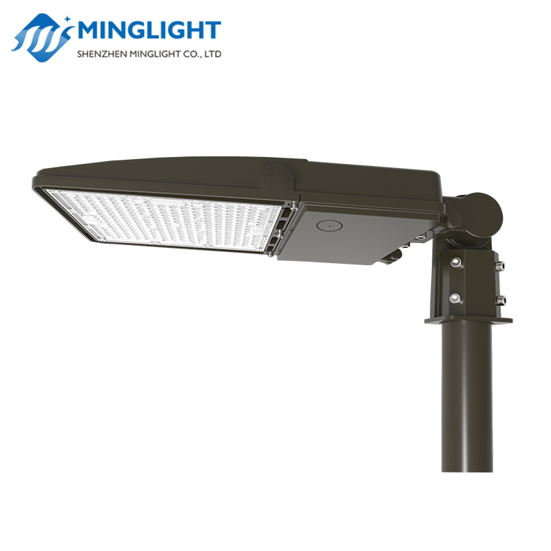 LED ShoeBox Parkplatz Lichtmast Straßenleuchte mit Bewegungsmelder \u0026 Lichtschranke IP65